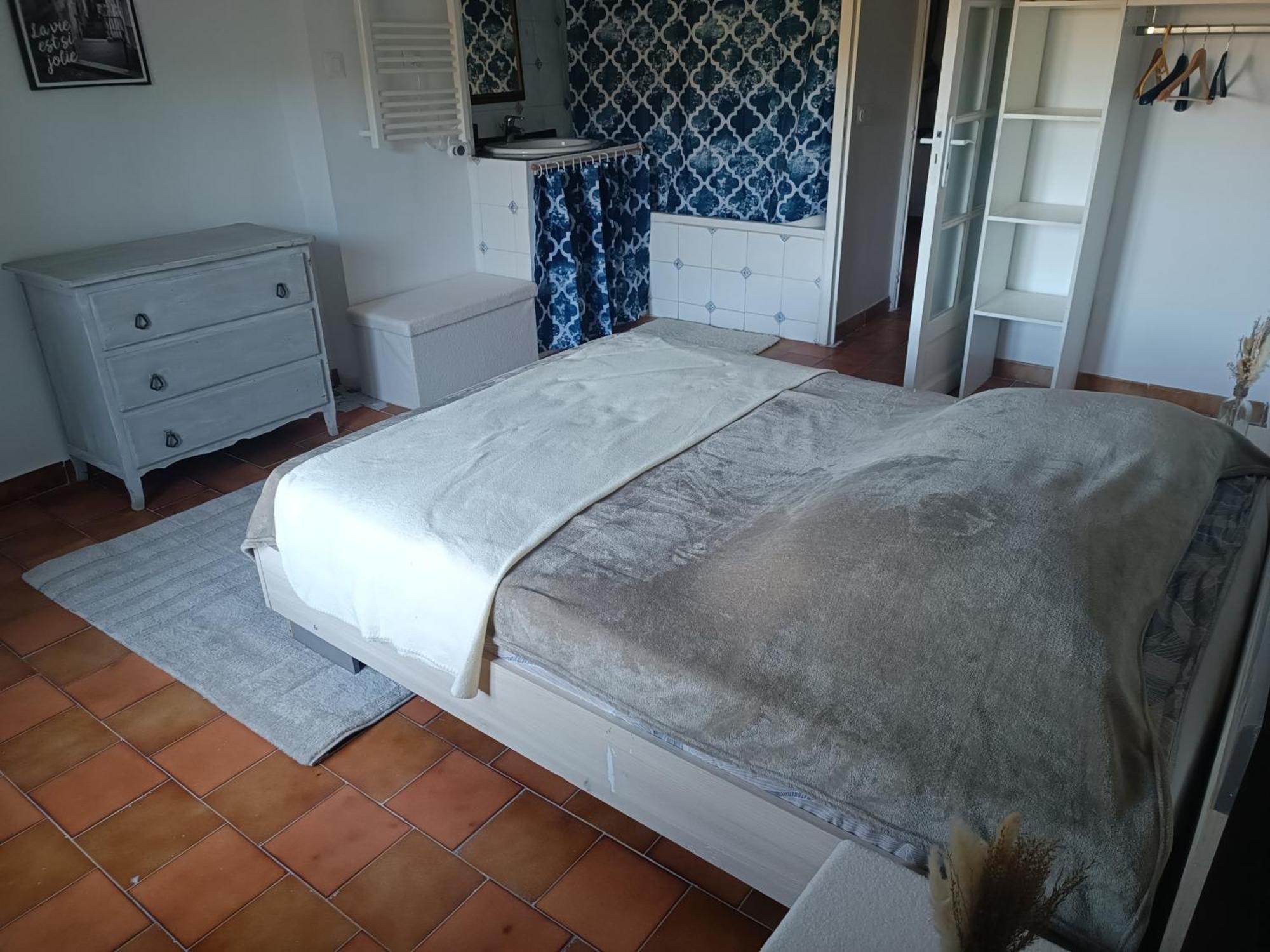 Au Puits De Figa Apartment Figanieres Ngoại thất bức ảnh